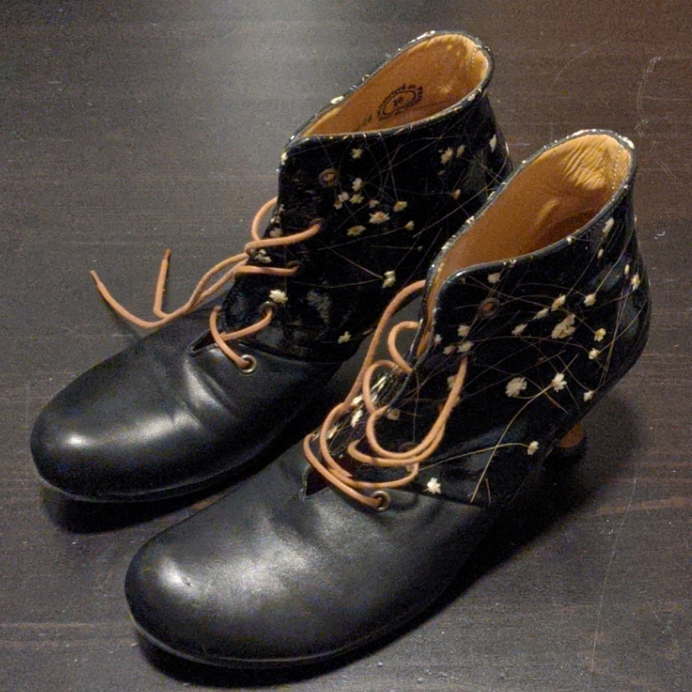 Fluevog Real Flower Patent Leather Boots size 10